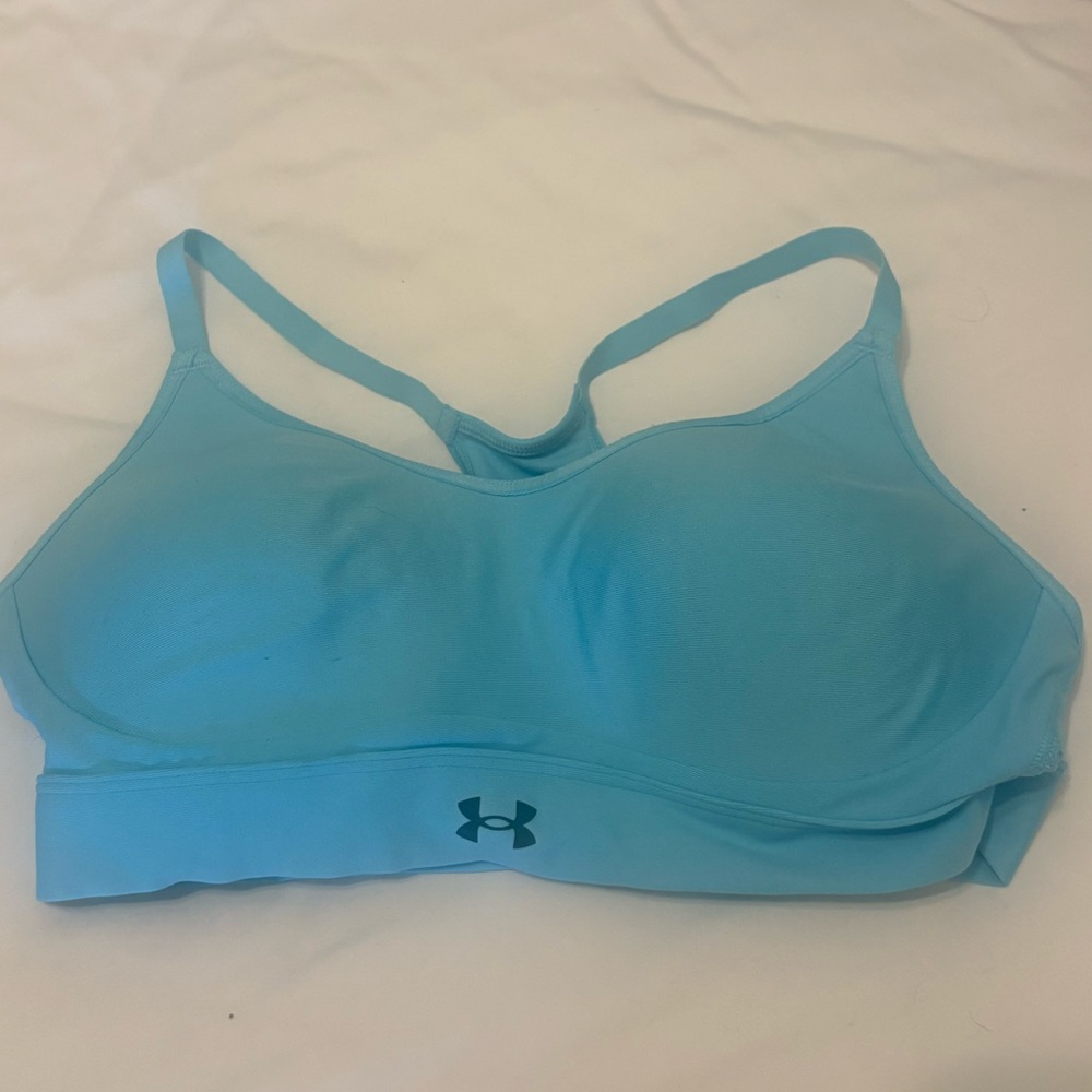 NWT Under Armour sports bra size M